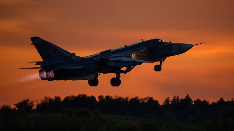 Máy bay chiến đấu Su-24.