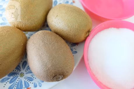 Lam mut kiwi deo ngon mieng don Tet - Anh 1