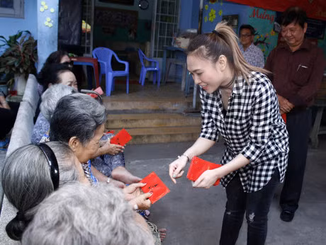 My Tam tinh cam khi tham cac nghe si o vien duong lao - Anh 6