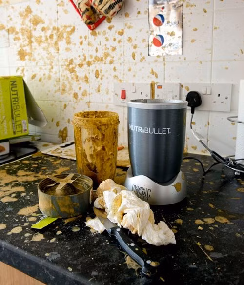 Máy xay sinh tố nổ tung, một phụ nữ bỏng nặng - ảnh 2