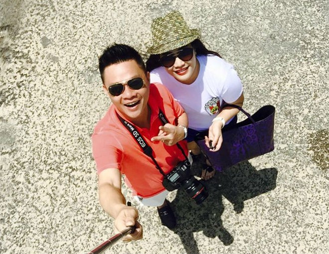 Vợ chồng BTV Quang Minh kỷ niệm 8 năm ngày cưới