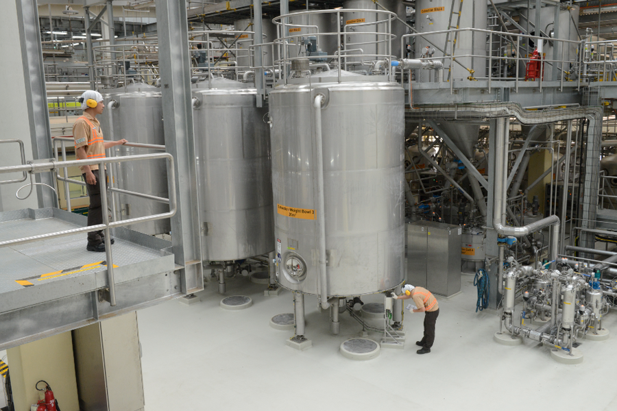 Hệ thống công nghệ hiện đại khử caffeine đầu tiên tại Việt Nam