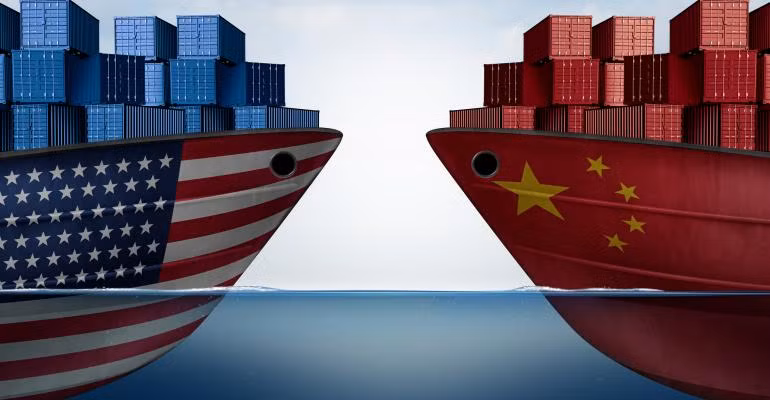 “Tung đòn” liên tiếp, TT Trump đe dọa đánh thuế lên 267 tỉ USD hàng Trung Quốc