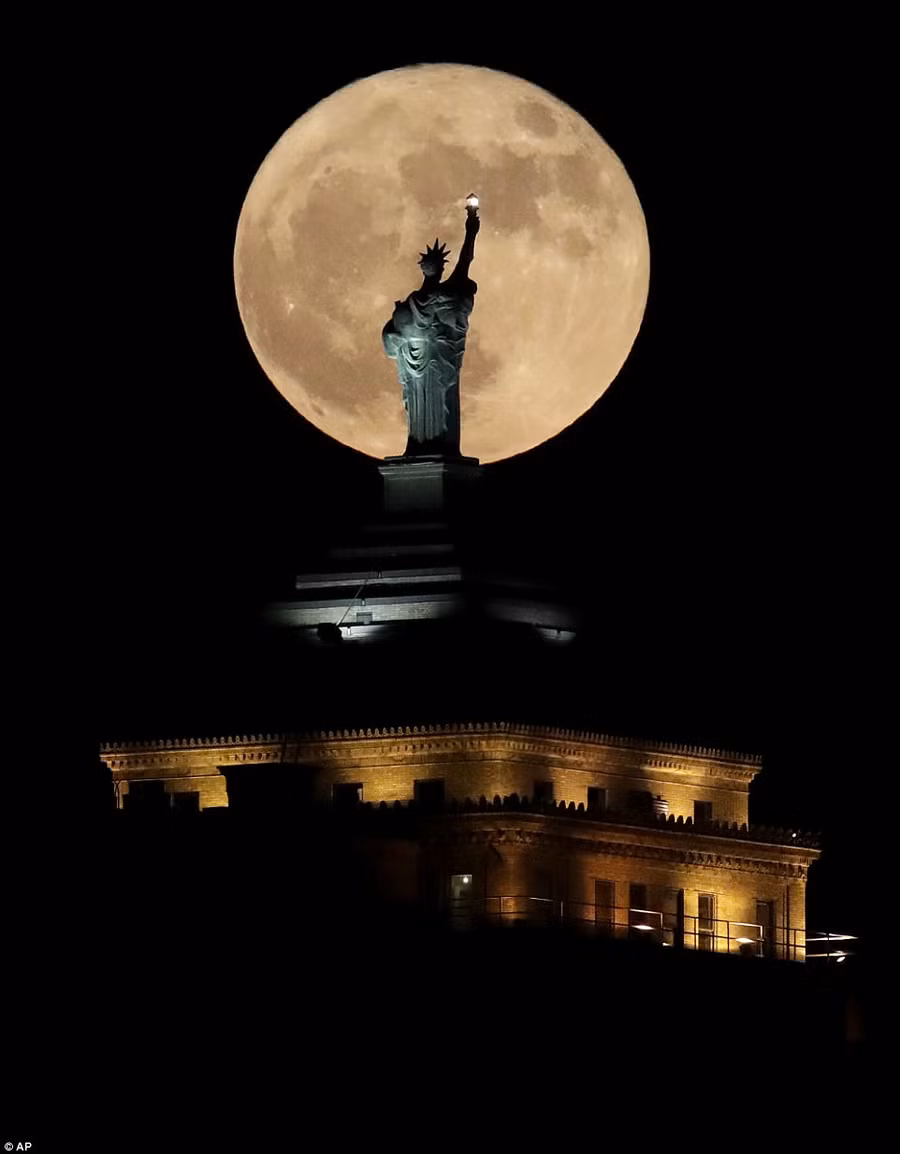 Tại tượng Nữ thần tự do ở Mỹ