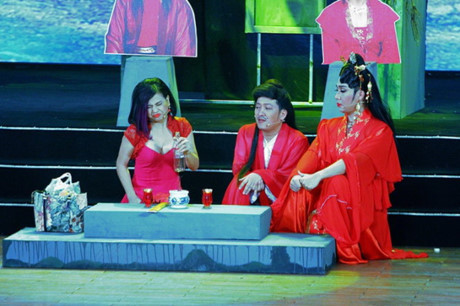 Trường Giang khóc khi nhắc về mẹ trong live show Truong Giang khoc khi nhac ve me trong live show