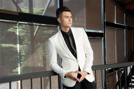 Vĩnh Thụy phải nhập viện khiến fan lo lắng - Ảnh 1 Vinh Thuy phai nhap vien khien fan lo lang - Anh 1