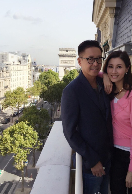 Con trai Hoa hậu Lý Gia Hân bỡ ngỡ trước ống kính ảnh 4