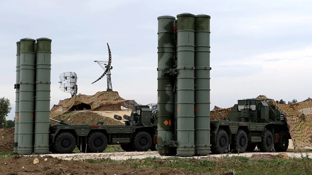 Hệ thống phòng thủ tên lửa S-400 của Nga