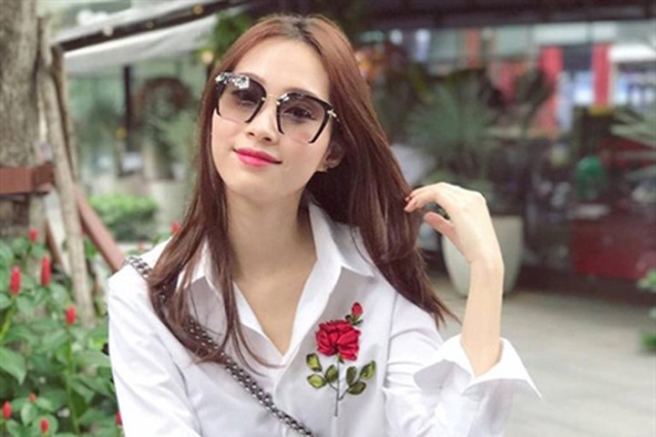 Sao Việt "phải lòng" mốt sơ mi thêu hoa ruy băng