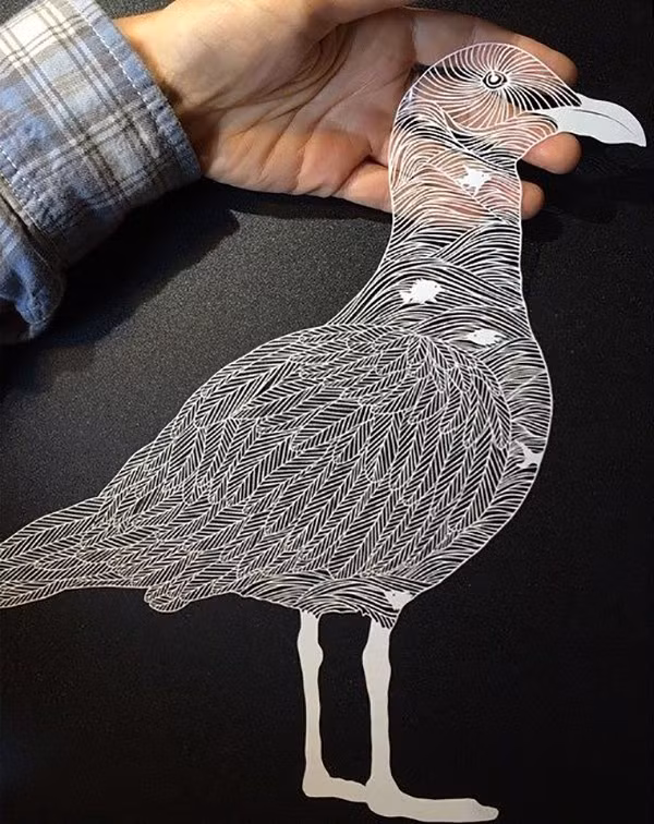 Trầm trồ trước các bức tranh cắt giấy bằng tay tinh tế tới từng milimet 10