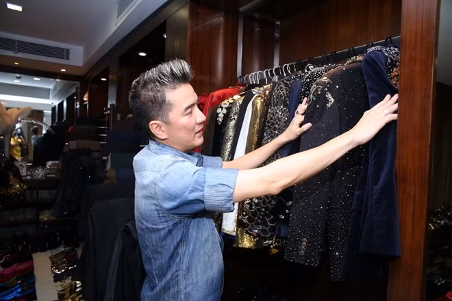 Kho quần áo hiệu nghìn món của Đàm Vĩnh Hưng