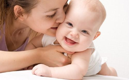 Sự thật ngã ngửa về nuôi con bằng sữa mẹ ảnh 1 Sự thật ngã ngửa về nuôi con bằng sữa mẹ ảnh 1