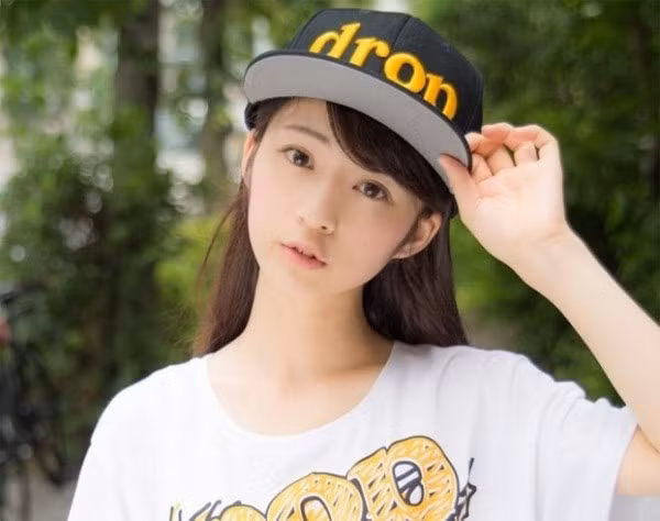 10 hot girl trên mạng được phong nữ thần vì sắc đẹp ảnh 9