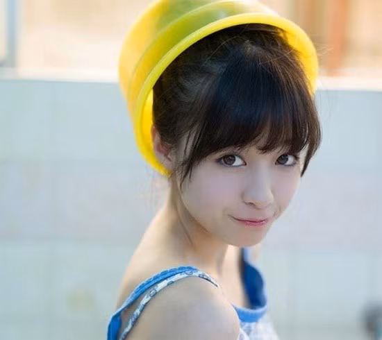 10 hot girl trên mạng được phong nữ thần vì sắc đẹp ảnh 11