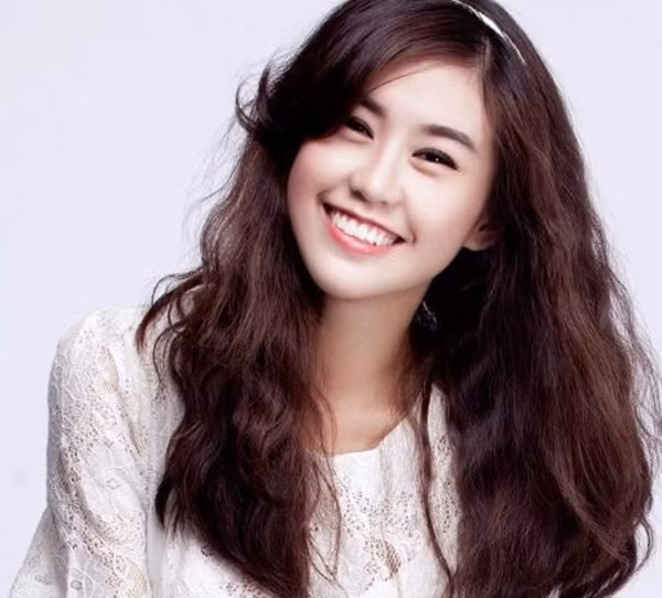 Hình ảnh: Điểm danh 8 hot girl có đôi mắt cười đẹp nhất số 15