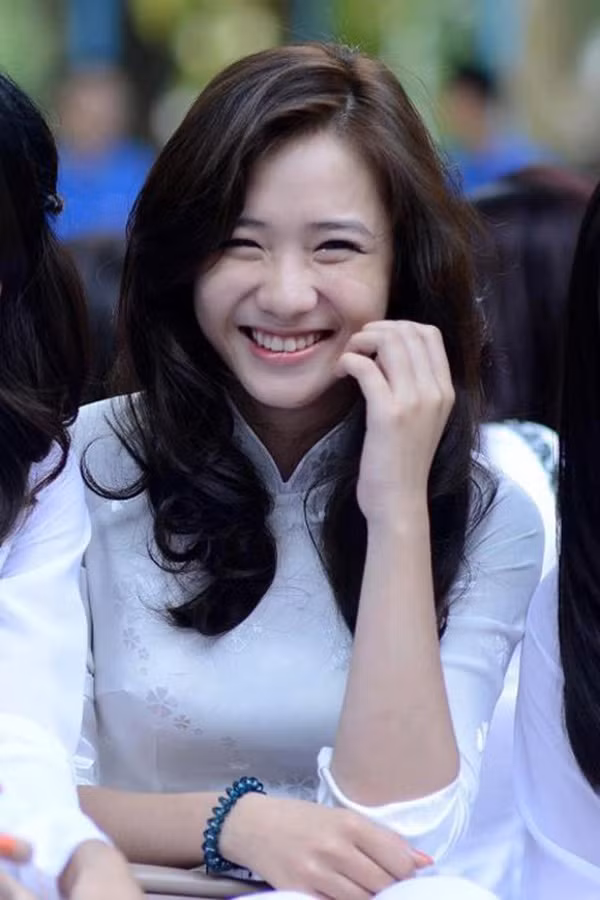 Hình ảnh: Điểm danh 8 hot girl có đôi mắt cười đẹp nhất số 7