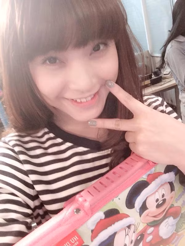 Điểm danh 8 hot girl có đôi mắt cười đẹp nhất - ảnh 2 Hình ảnh: Điểm danh 8 hot girl có đôi mắt cười đẹp nhất số 2