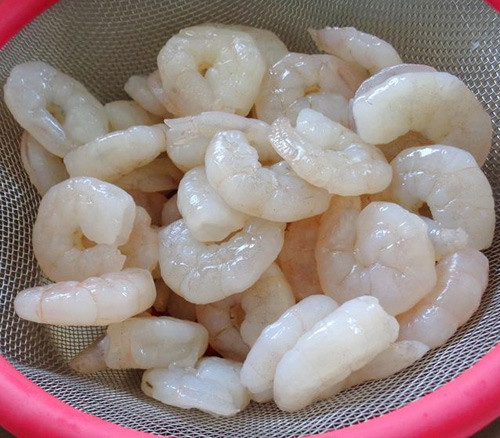 Chả tôm thơm ngon dai, giòn - 1