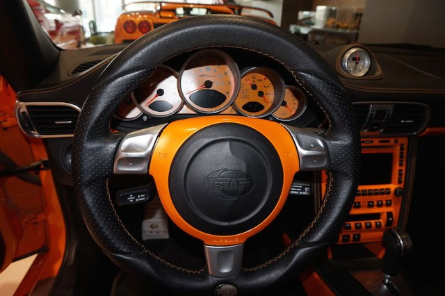 Mãn nhãn với “rừng” siêu xe tại đại lý ở Ả-Rập Xê-Út ảnh 31