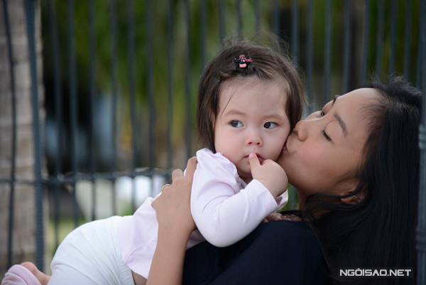 Đoan Trang bình yên bên con gái yêu ảnh 7 7-2722-1419904179.jpg