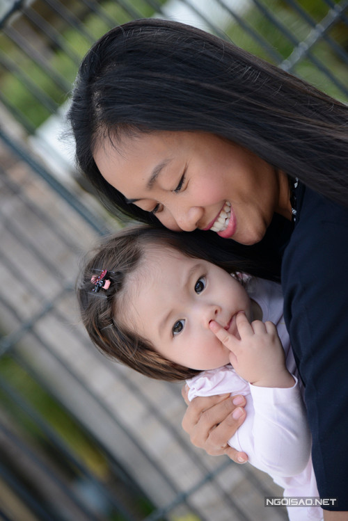 Đoan Trang bình yên bên con gái yêu ảnh 5 5-3525-1419904179.jpg