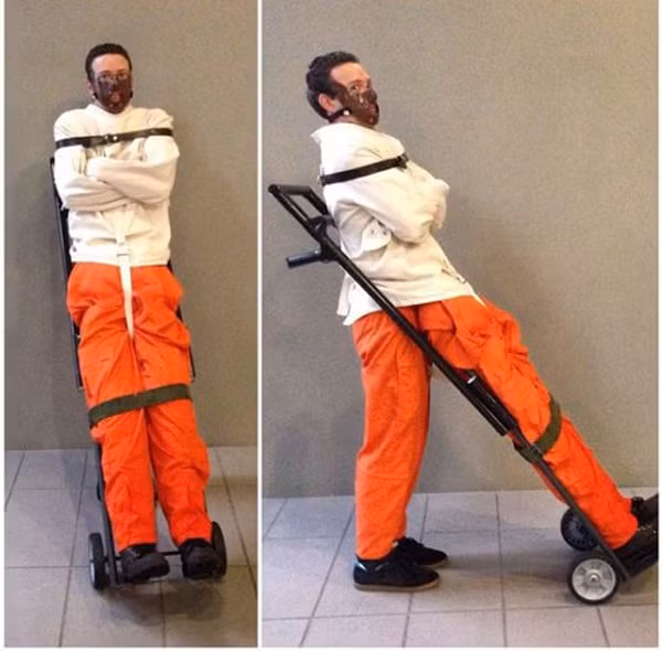 ‘Phì cười’ với những bức ảnh hóa trang hài hước