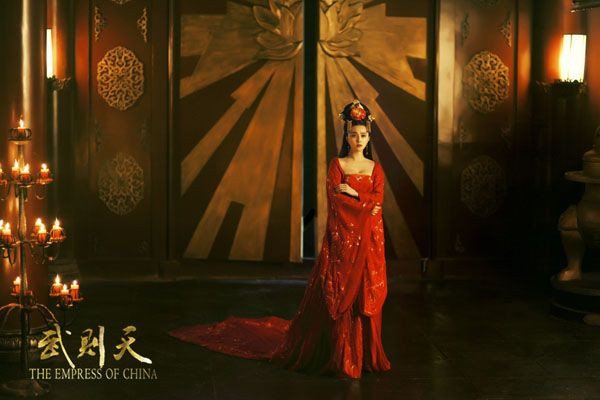 Hành trình từ nàng Kim Tỏa đến Võ Tắc Thiên của Phạm Băng Băng - ảnh 21 Hình ảnh: Hành trình từ nàng Kim Tỏa đến Võ Tắc Thiên của Phạm Băng Băng số 21