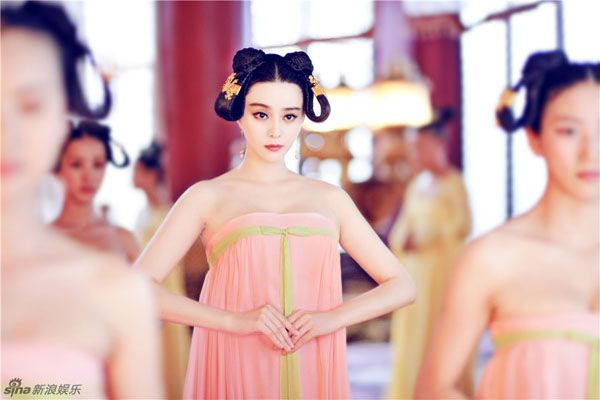 Hành trình từ nàng Kim Tỏa đến Võ Tắc Thiên của Phạm Băng Băng - ảnh 15 Hình ảnh: Hành trình từ nàng Kim Tỏa đến Võ Tắc Thiên của Phạm Băng Băng số 15