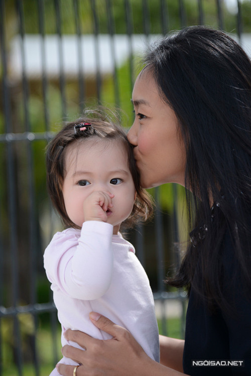Đoan Trang bình yên bên con gái yêu ảnh 3 3-4155-1419904179.jpg