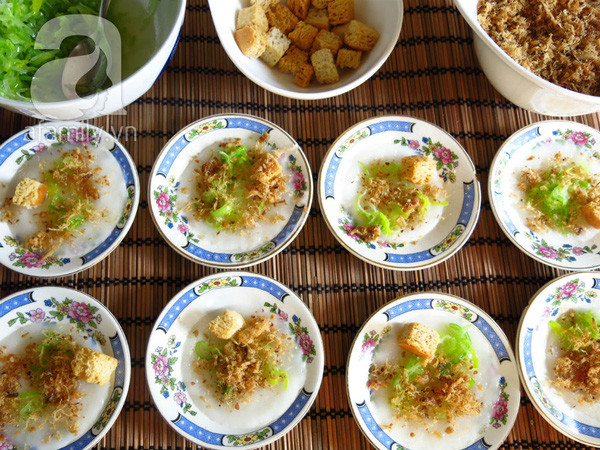 Rằm này hãy làm bánh bèo chay nấm ruốc đãi cả nhà