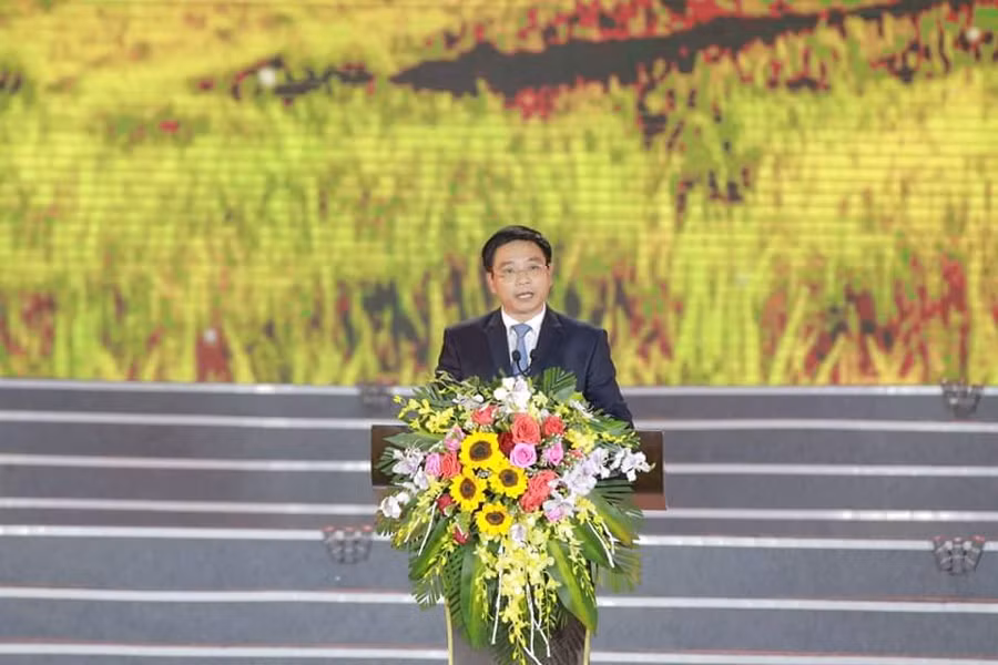 Bí thư Tỉnh ủy Điện Biên Nguyễn Văn Thắng phát biểu khai mạc Lễ hội Hoa Ban năm 2022.