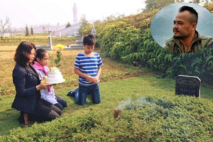 Vợ con và bạn bè chúc mừng sinh nhật cố nhạc sĩ Trần Lập bên mộ anh