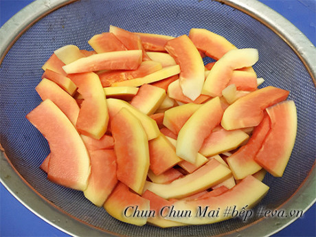 Mứt đu đủ sấy vị chanh leo dẻo thơm đón Tết - Ảnh 4 Mut du du say vi chanh leo deo thom don Tet - Anh 4