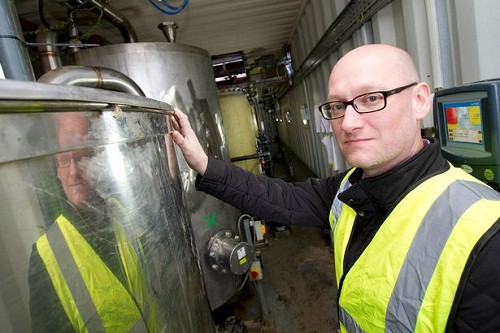 Hệ thống tinh chế sinh học trong nhà máy. Ảnh: Mirror
