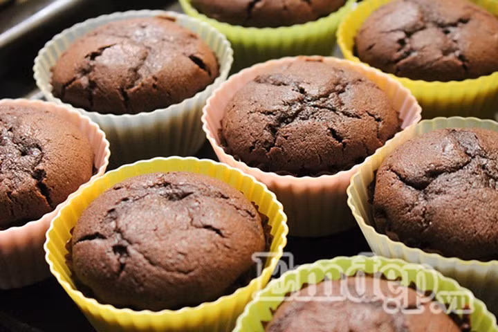 Bánh bông lan bơ chocolate ngọt ngào, thơm phức