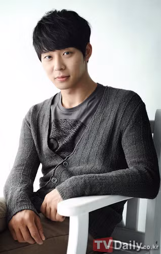 Park Yoo Chun: Tu cau be ngheo kho thanh ngoi sao hang A cua Han Quoc - Anh 16