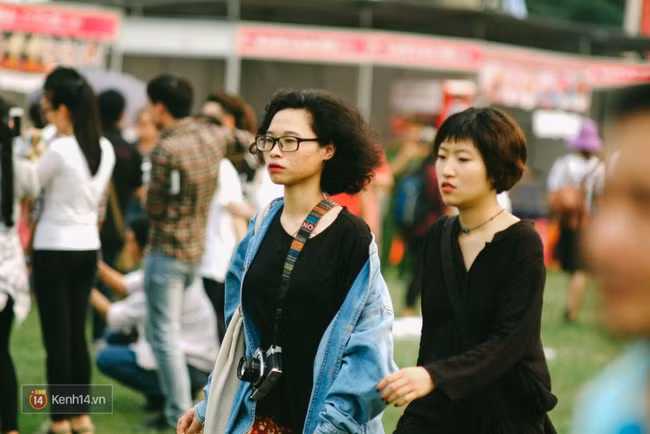 Cuối tuần này, các bạn trẻ Hà Nội lại rủ nhau tới Lễ hội hoa anh đào - Ảnh 8.