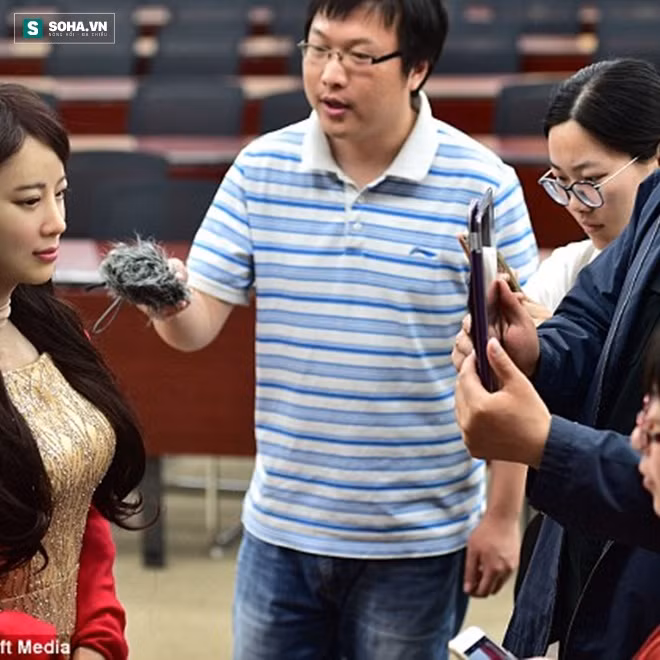  Jia Jia có thể giao tiếp trôi chảy, tự nhiên. 