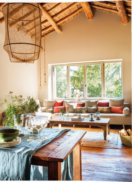 Me man voi ngoi nha cap 4 xay tren dinh doi khien ai cung thich - Anh 2