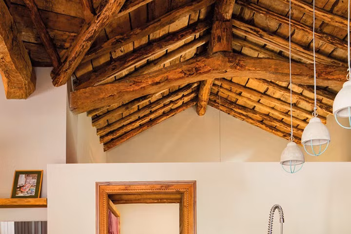 Mê mẩn với ngôi nhà cấp 4 xây trên đỉnh đồi khiến ai cũng thích