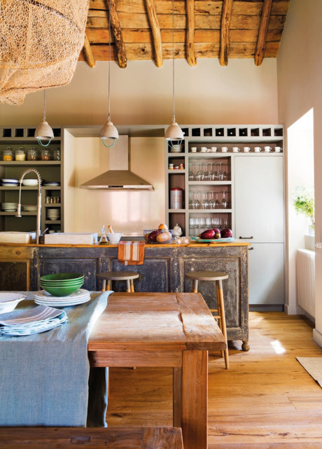 Me man voi ngoi nha cap 4 xay tren dinh doi khien ai cung thich - Anh 3