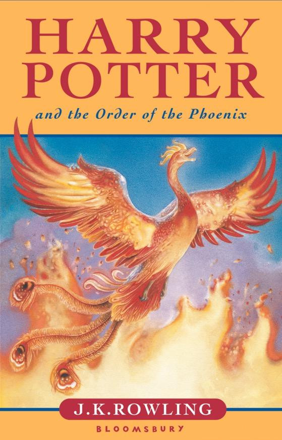 Harry Potter và Hội phượng hoàng: Ấn bản sách xuất bản năm 2003 này cũng có giá 4 chữ số, nếu đó là những cuốn được JK Rowling và đội ngũ họa sĩ vẽ minh họa ký. Harry Potter và Hội phượng hoàng: Ấn bản sách xuất bản năm 2003 này cũng có giá 4 chữ số, nếu đó là những cuốn được JK Rowling và đội ngũ họa sĩ vẽ minh họa ký.