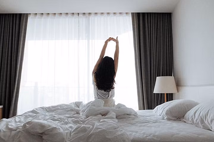 7 cách để thức dậy trong một tâm trạng tốt hơn
