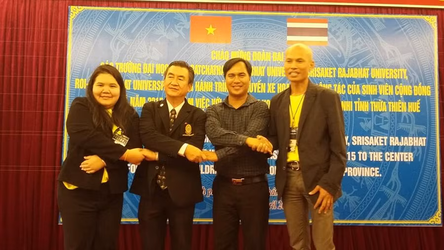 Chương trình Bus Thanh niên ASEAN đến Huế