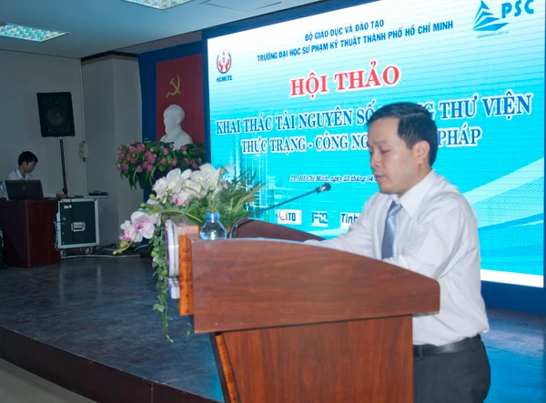 TS Ngô Văn Thuyên – Phó Hiệu trưởng Trường ĐHSPKT TPHCM - đọc diễn văn khai mạc hội thảo