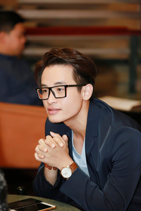 Hà Anh Tuấn kỷ niệm 10 năm ca hát bằng Cafe-In-Concert - Ảnh 2 Ha Anh Tuan ky niem 10 nam ca hat bang Cafe-In-Concert - Anh 2