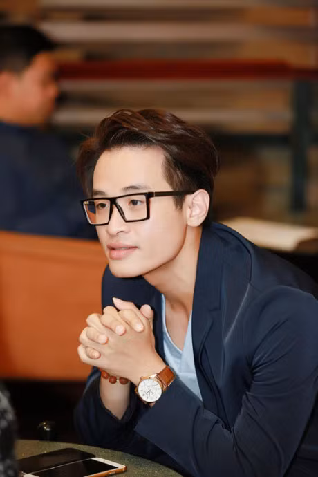 Ha Anh Tuan ky niem 10 nam ca hat bang Cafe-In-Concert - Anh 2