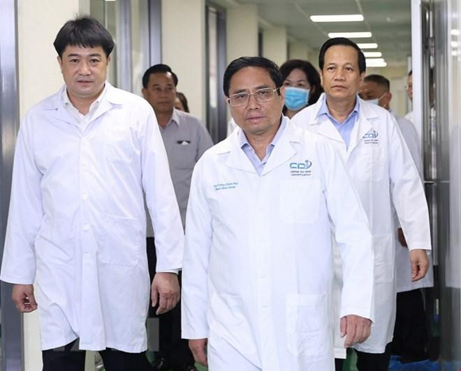 Thủ tướng thăm Trung tâm giám định ADN, Viện Công nghệ Sinh học. (Ảnh: Dương Giang/TTXVN). Thủ tướng thăm Trung tâm giám định ADN, Viện Công nghệ Sinh học. (Ảnh: Dương Giang/TTXVN).