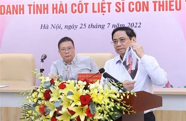 Thủ tướng Phạm Minh Chính chia sẻ về hình ảnh Mẹ Việt Nam Anh hùng Nguyễn Thị Tân ở Đô Lương, Nghệ An khi nhận được hài cốt của con trai. (Ảnh: Dương Giang/TTXVN)