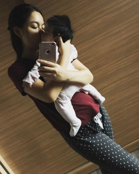Bảo Anh quyến rũ với màu son mới, Ngọc Trinh tự tin khoe vòng eo 56 - Ảnh 8 Bao Anh quyen ru voi mau son moi, Ngoc Trinh tu tin khoe vong eo 56 - Anh 8